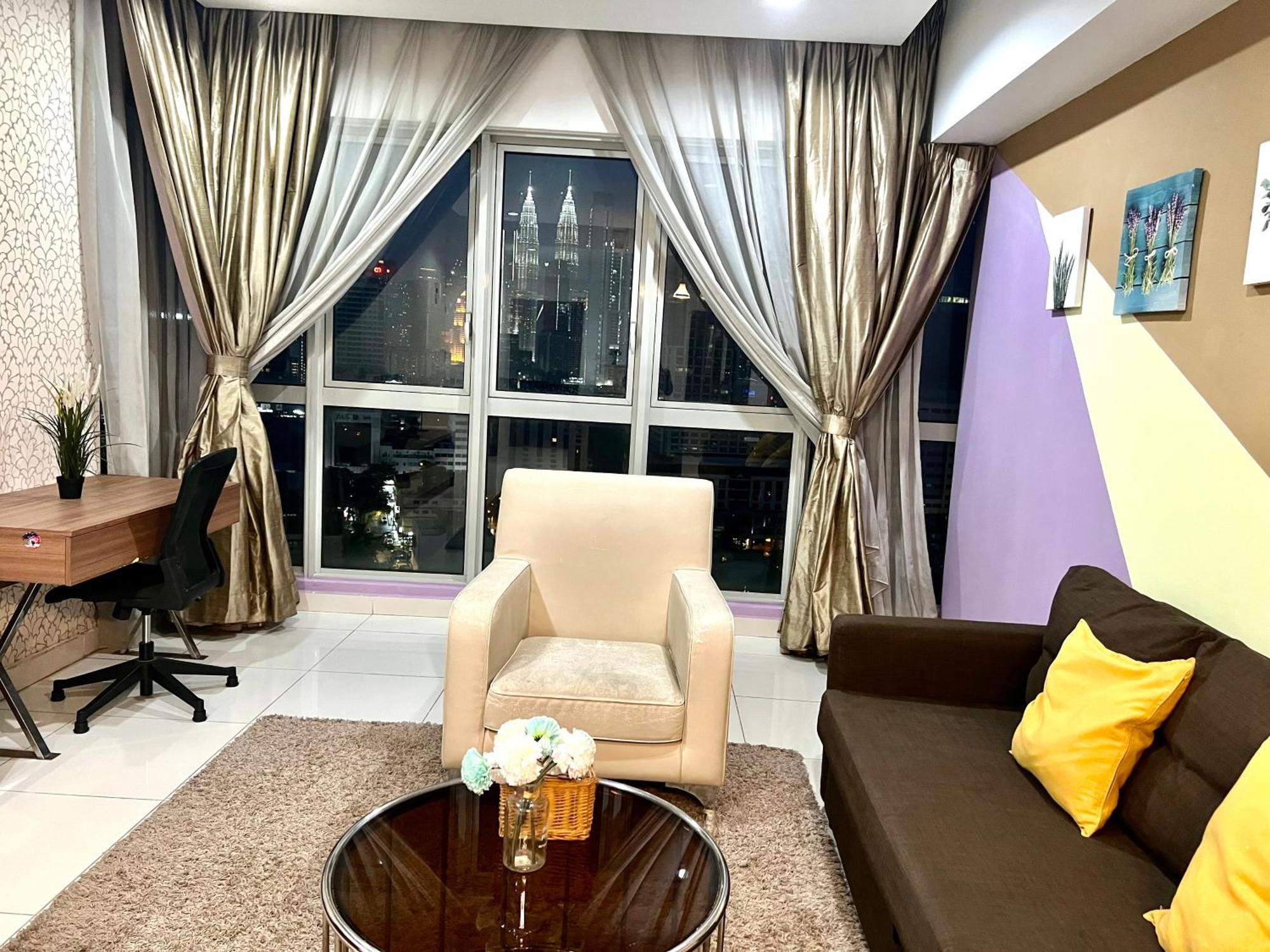Regalia Suites 424 กัวลาลัมเปอร์ ภายนอก รูปภาพ